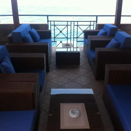 Sea View Cafe And Cocktail Bar Διαμέρισμα
